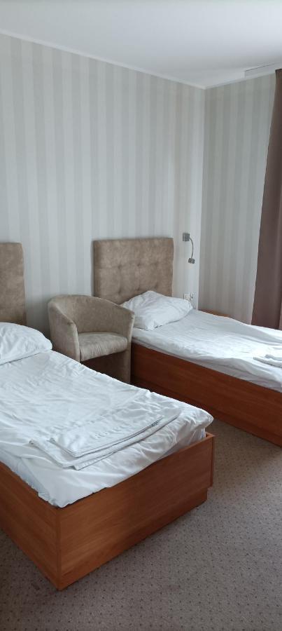 Hotel Przylesie Sieroslaw  Exterior photo